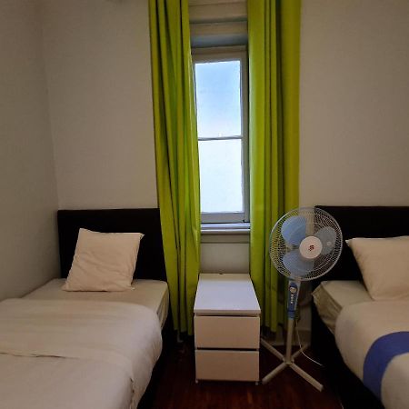 Shangri-La Hostel Anjos Lisbon Exterior photo
