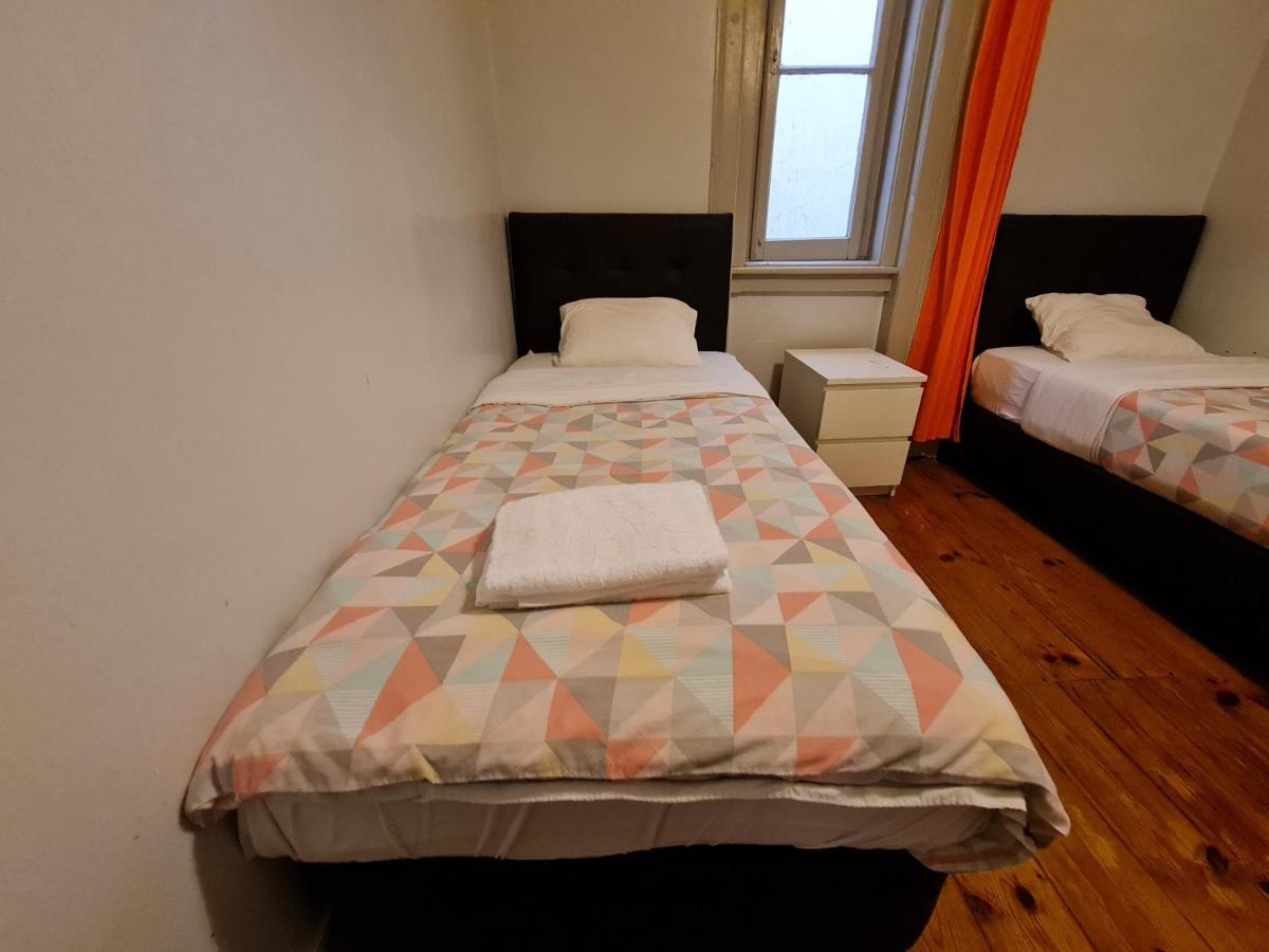 Shangri-La Hostel Anjos Lisbon Exterior photo
