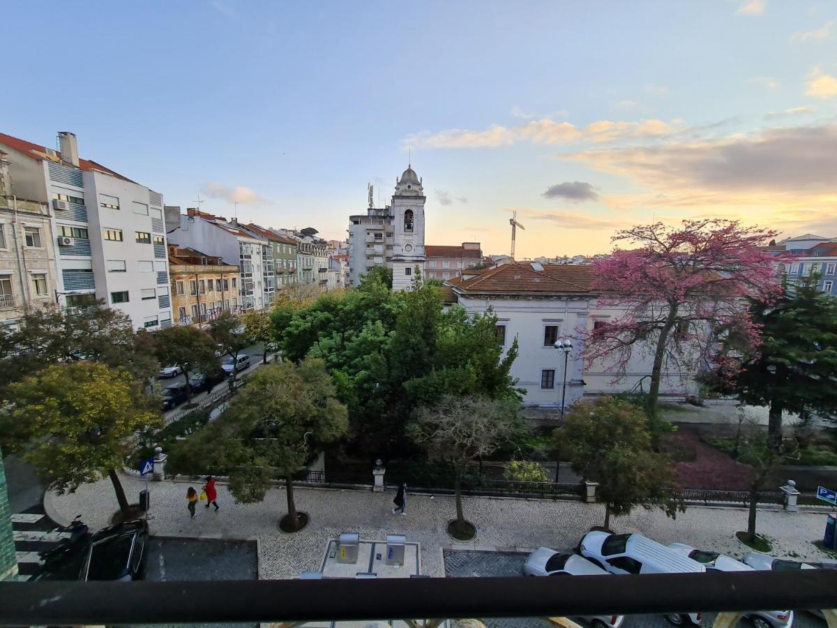 Shangri-La Hostel Anjos Lisbon Exterior photo